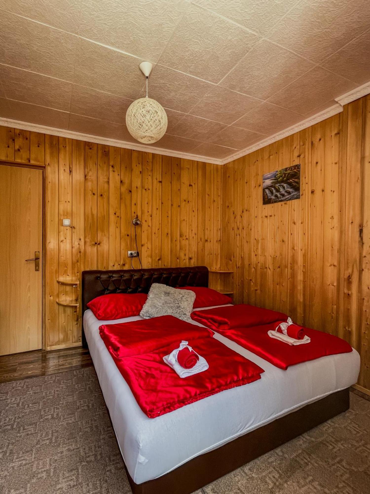 Apartment Phoenix No.12 Korenica Kültér fotó